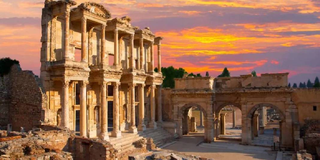 Vahiy Kitabı’ndan Anadolu’ya uzanan miras! Tarihin en önemli izlerini taşıyor: Kutsal rota hayran bırakıyor 1